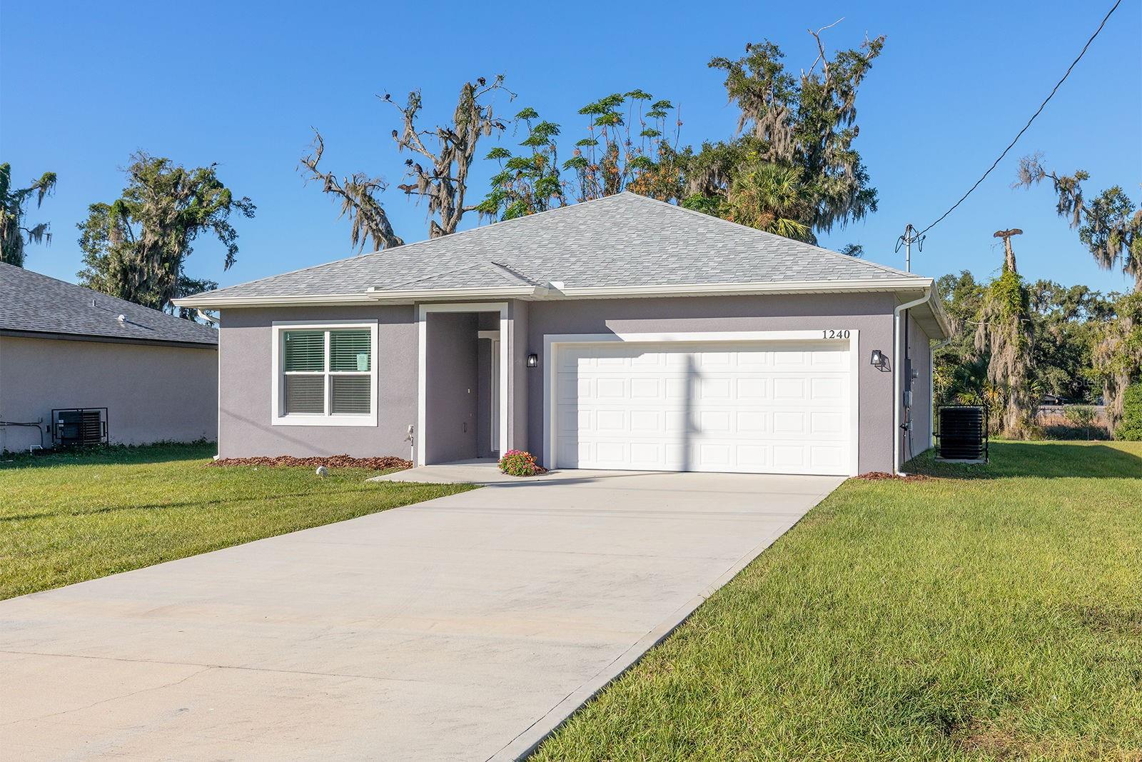 1240 S HIGHLAND AVE