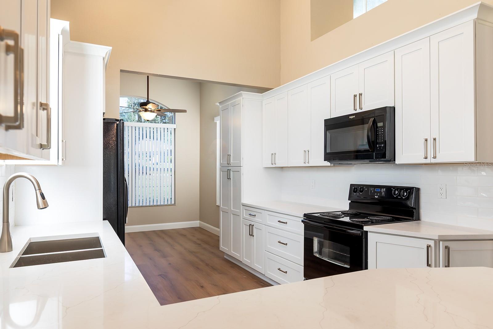 11021 VERSAILLES BLVD