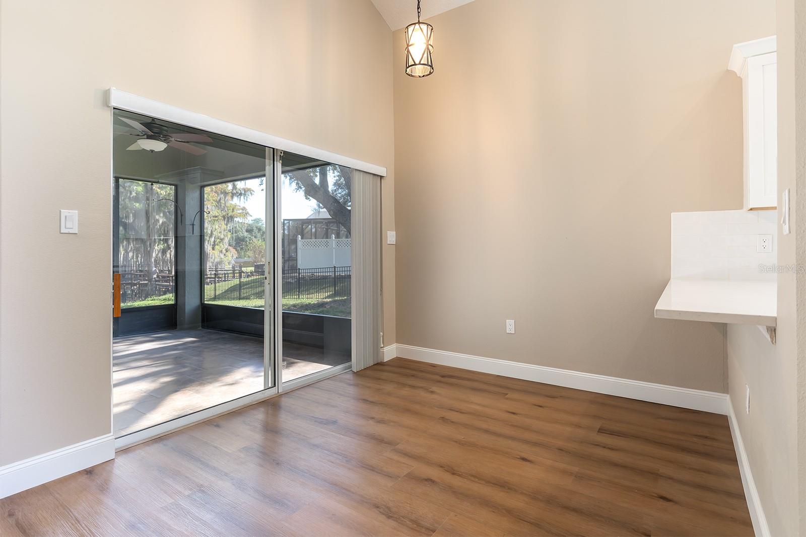 11021 VERSAILLES BLVD