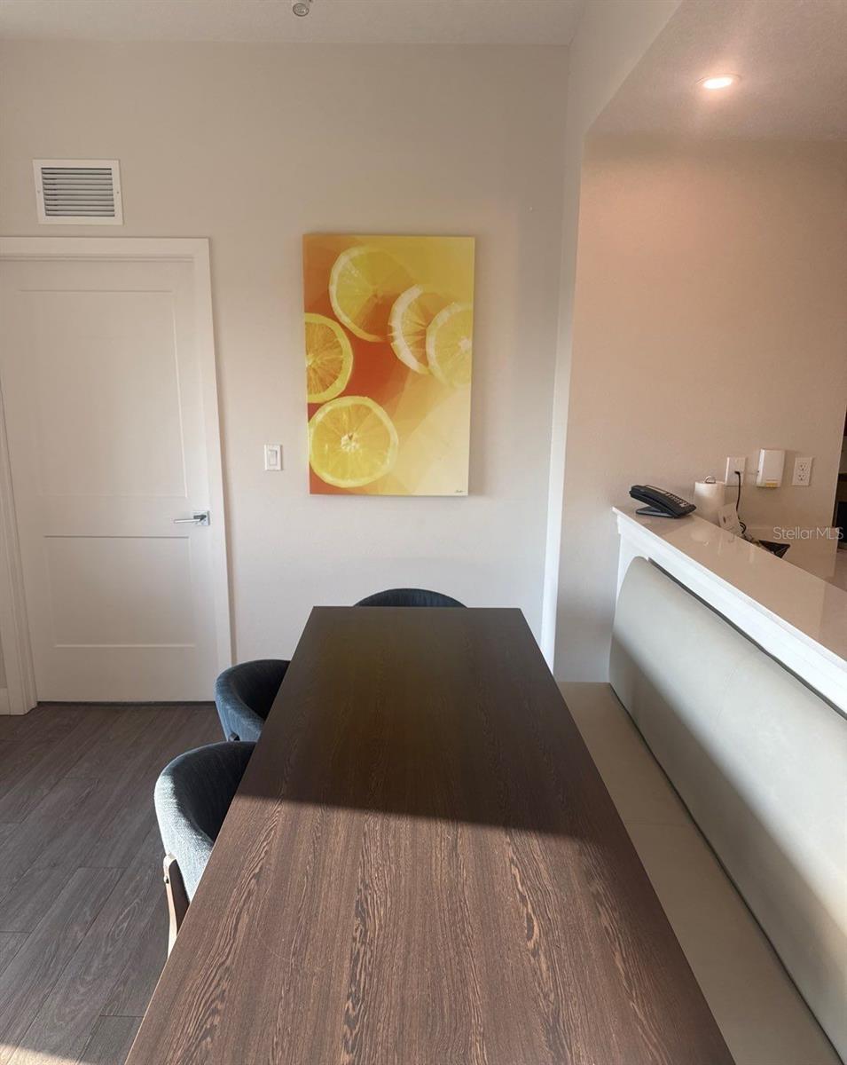 14501 GROVE RESORT AVE #2528