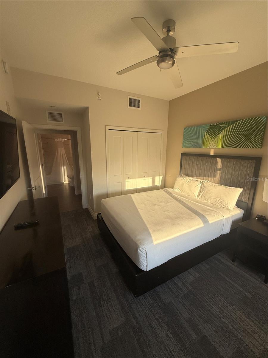 14501 GROVE RESORT AVE #2528