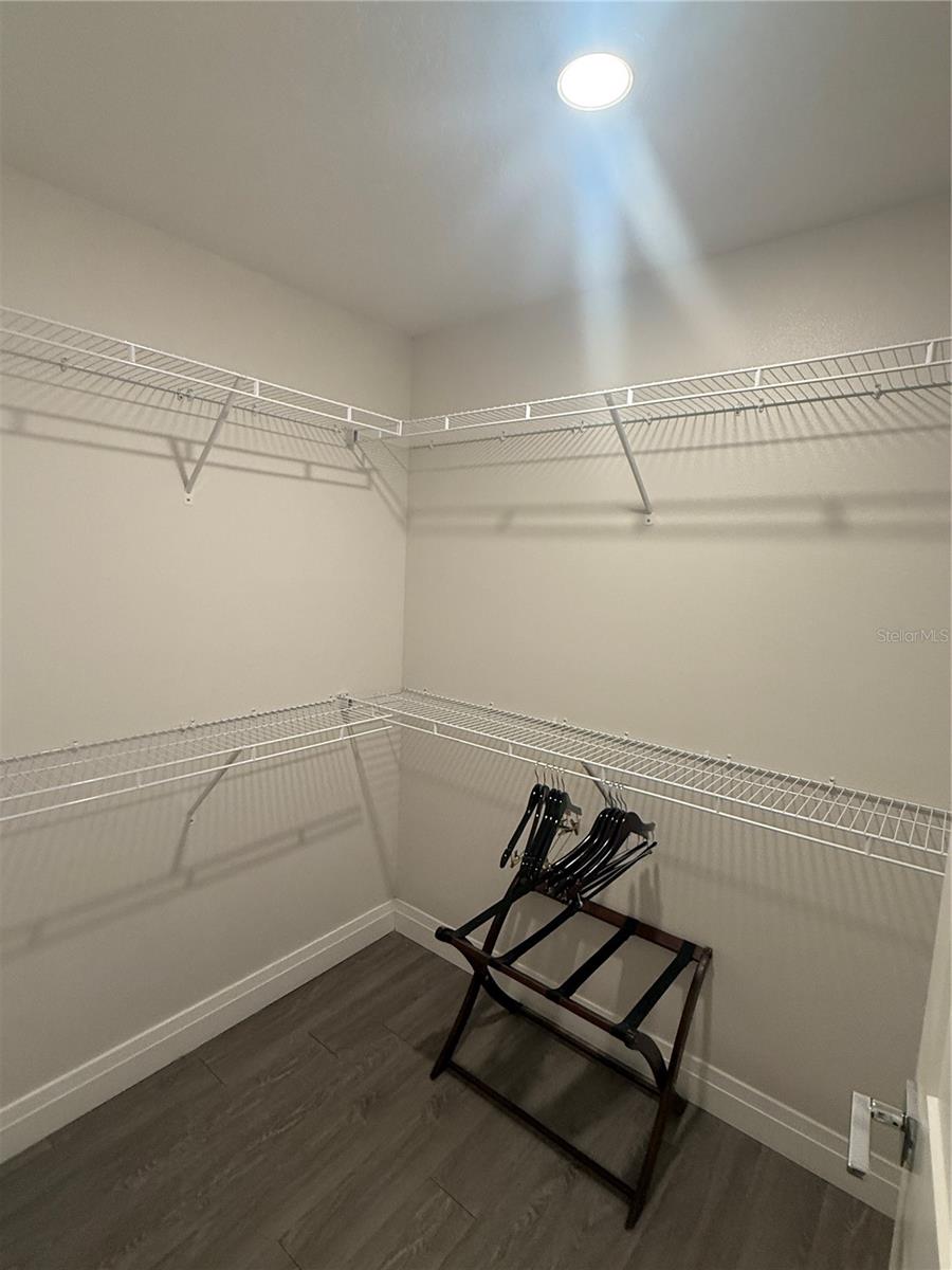 14501 GROVE RESORT AVE #2528