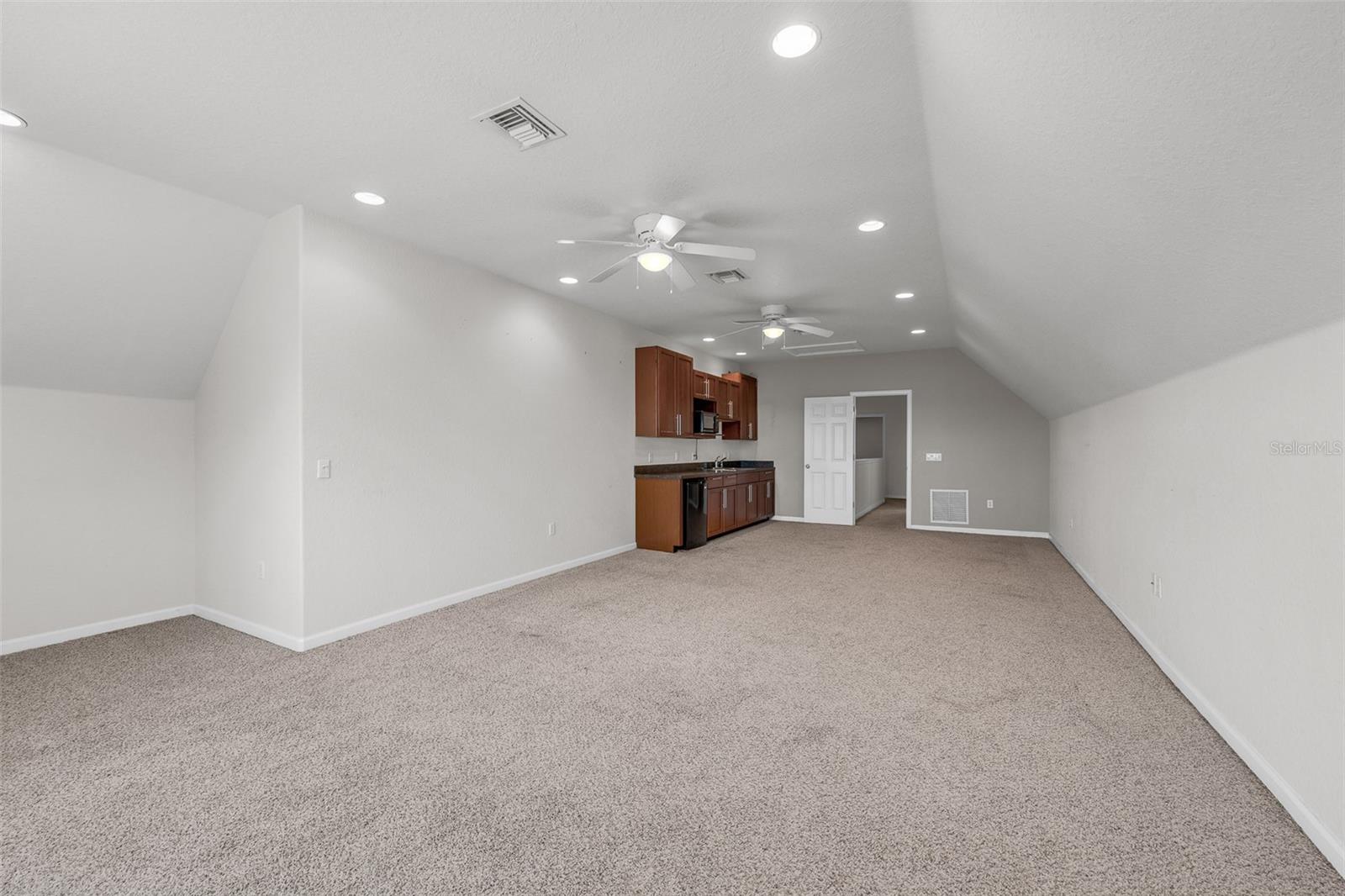 1698 TAYLOR RIDGE LOOP