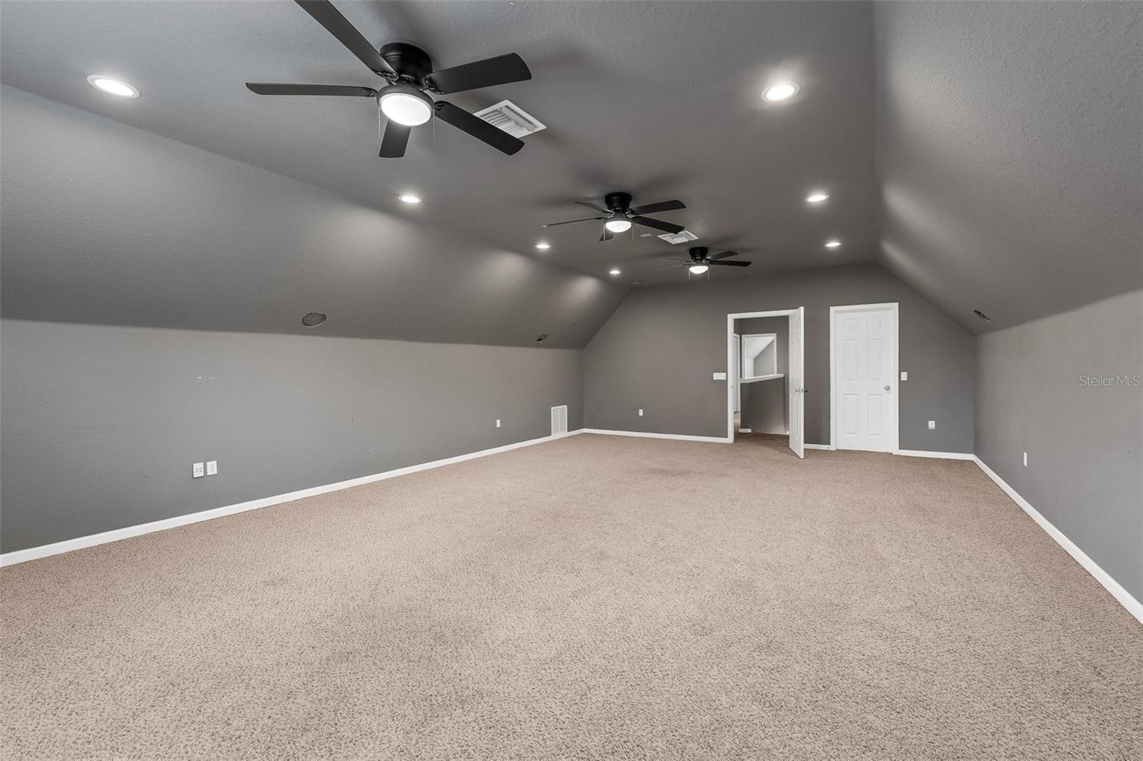 1698 TAYLOR RIDGE LOOP