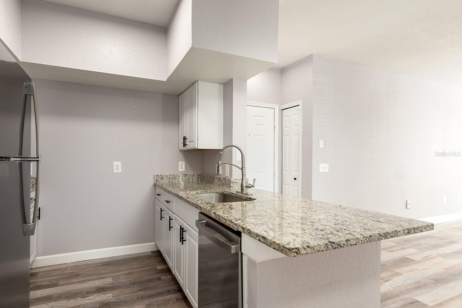 13015 PLANTATION PARK CIR #1027