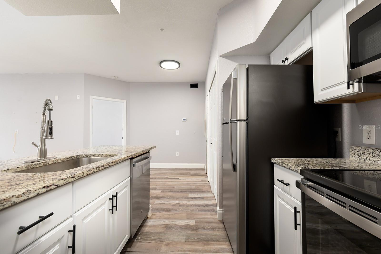 13015 PLANTATION PARK CIR #1027