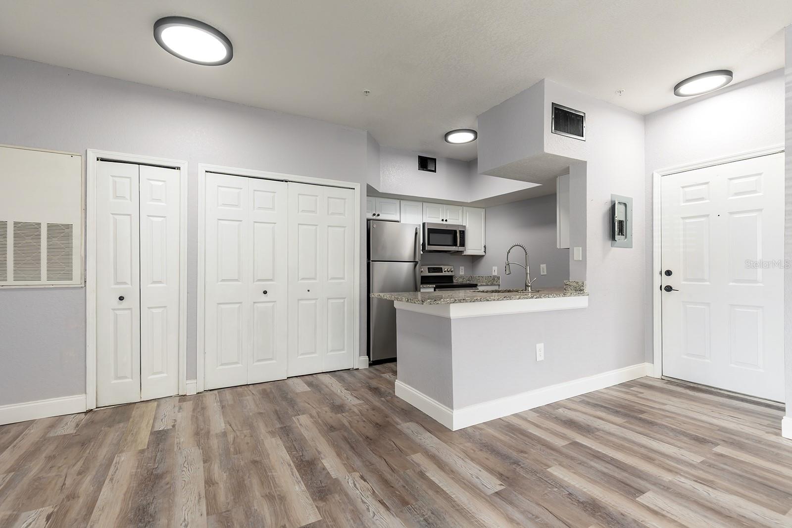 13015 PLANTATION PARK CIR #1027