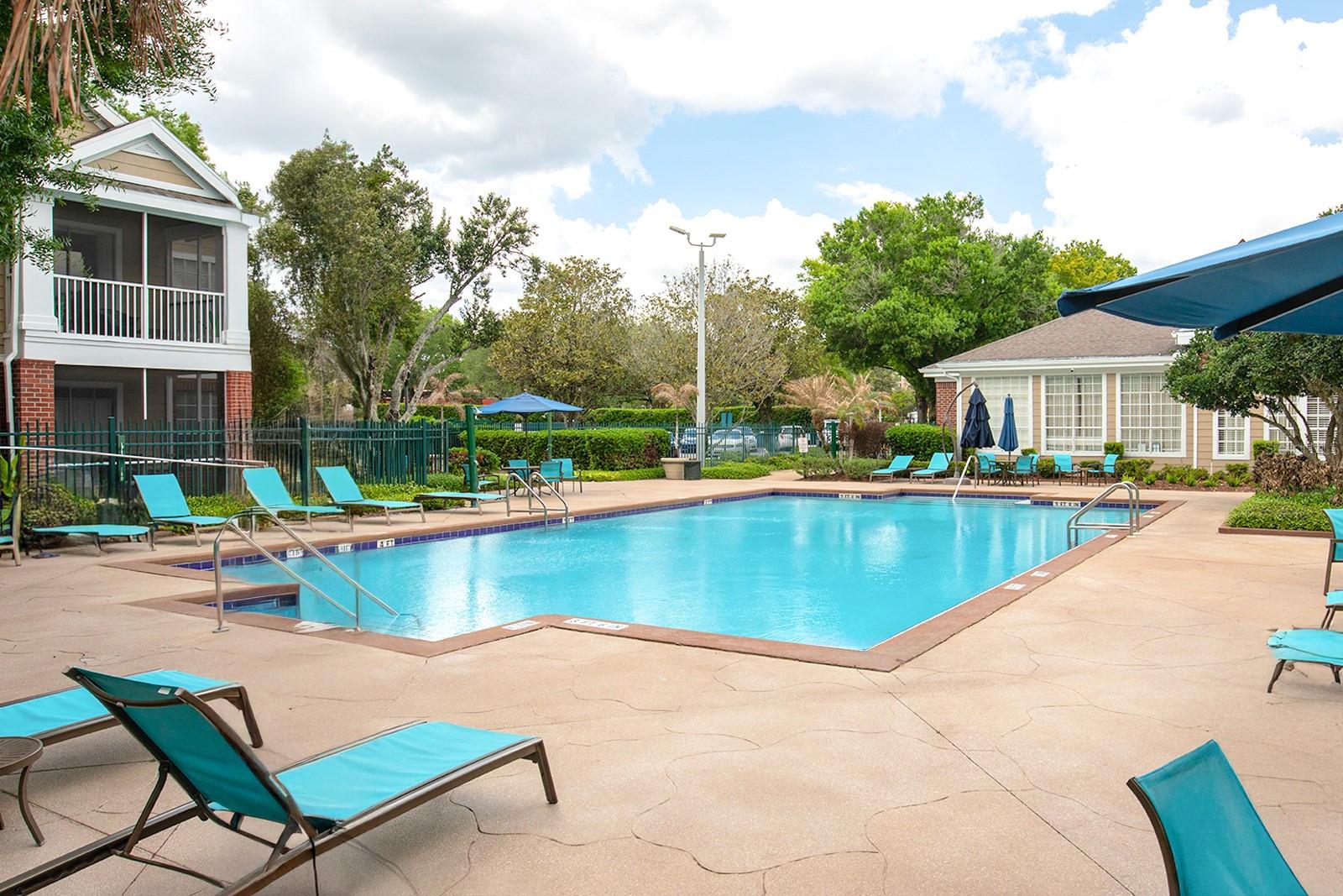 13015 PLANTATION PARK CIR #1027