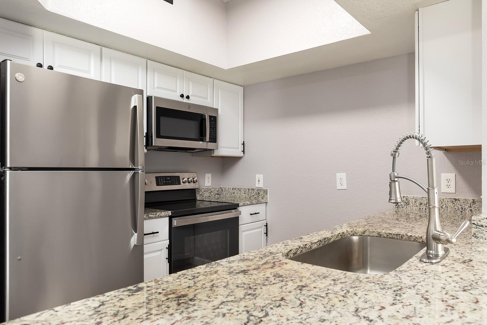 13015 PLANTATION PARK CIR #1027