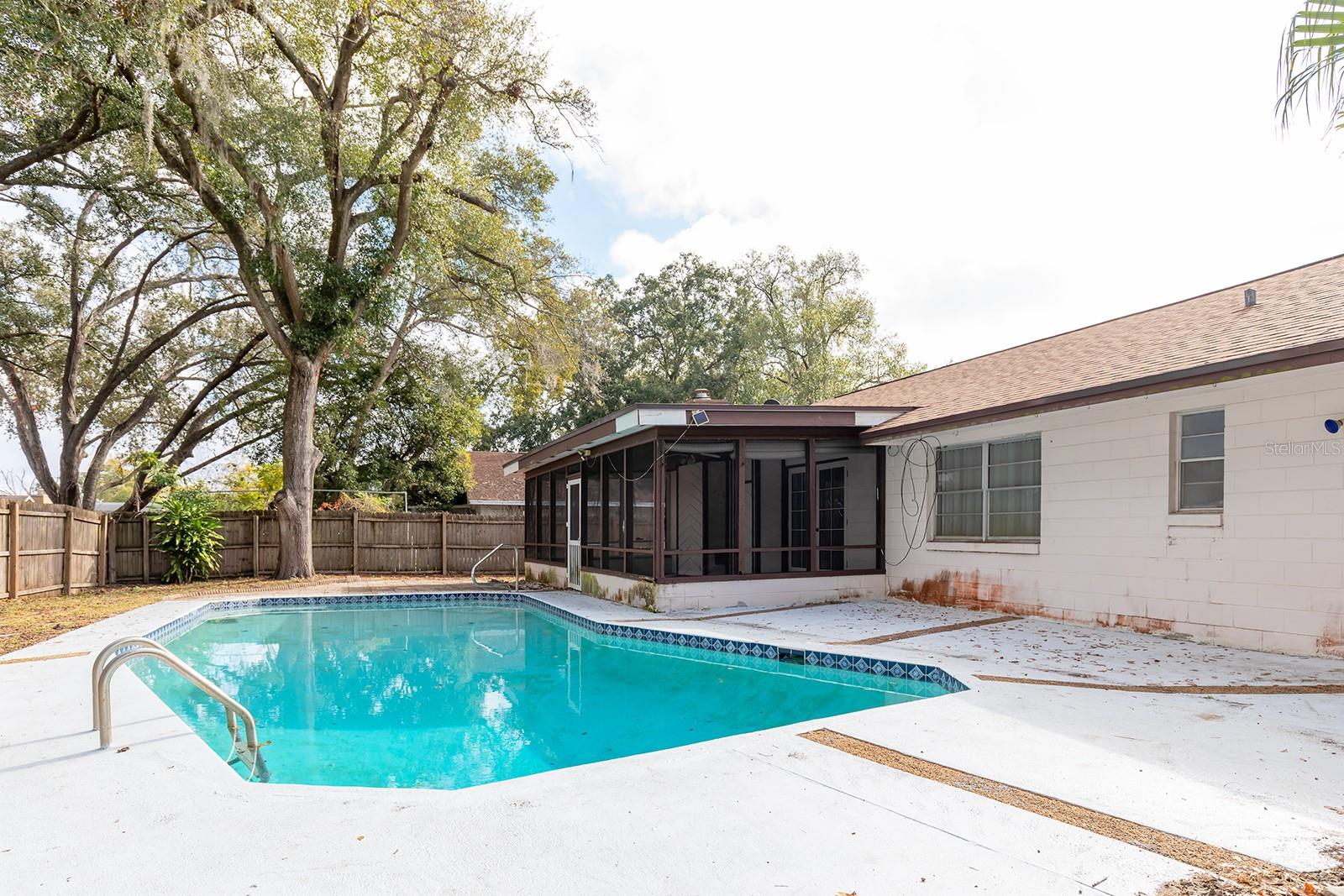 1510 KENLYN DR