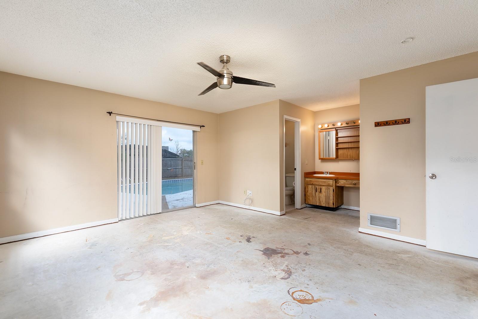 1510 KENLYN DR