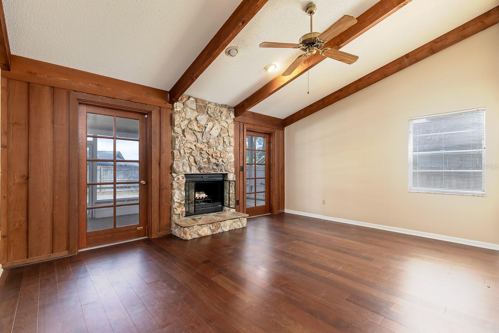 1510 KENLYN DR