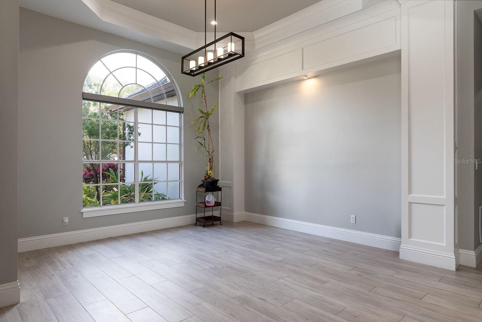 1441 LANGHAM TER
