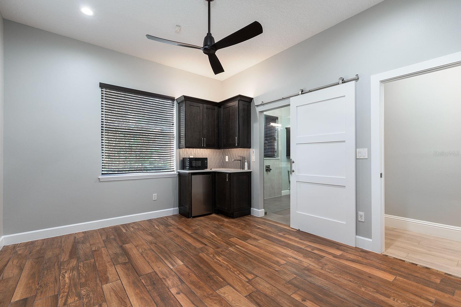 1441 LANGHAM TER