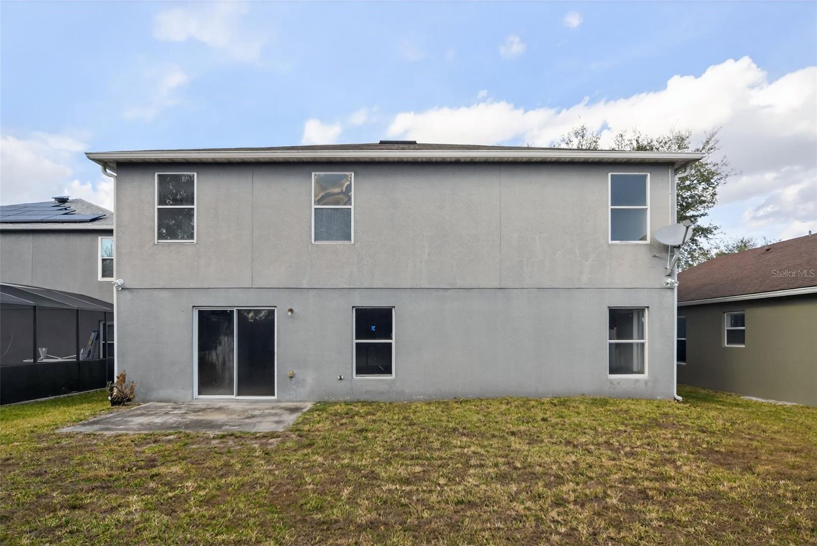 512 FLOWER FIELDS LN