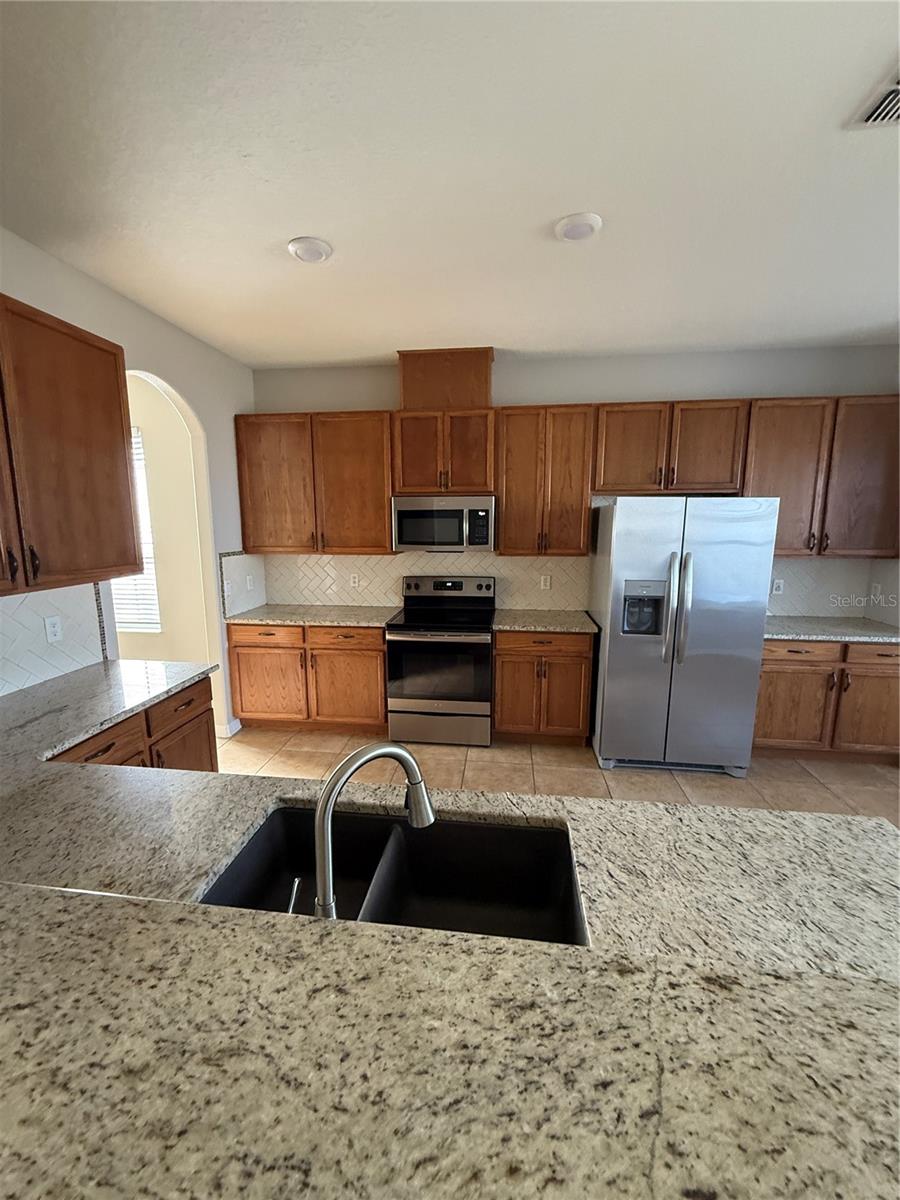 12731 GROVEHURST AVE