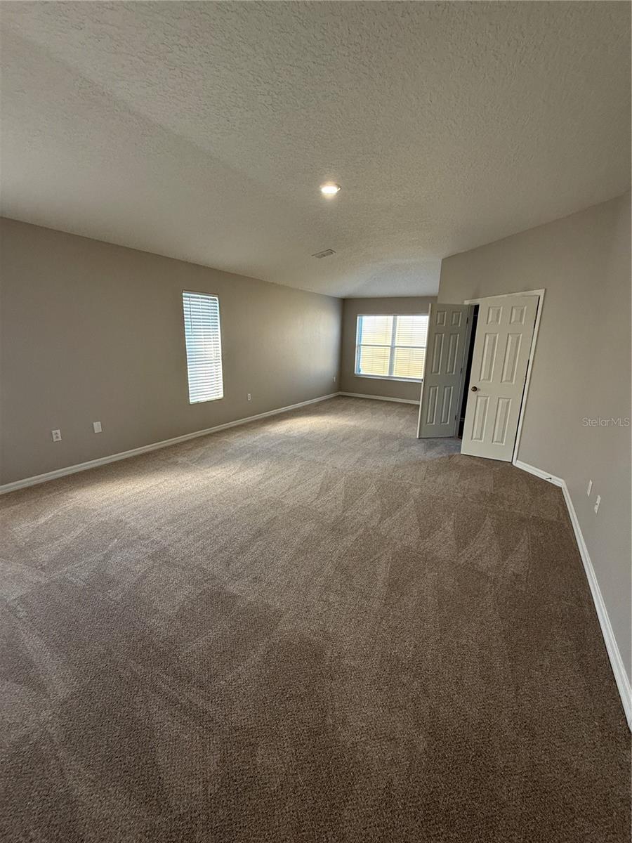 12731 GROVEHURST AVE