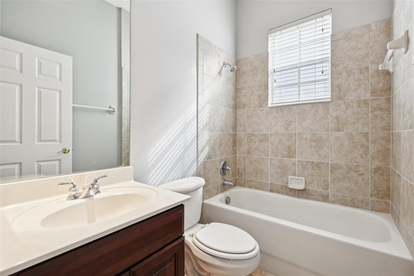 11866 CAMDEN PARK DR