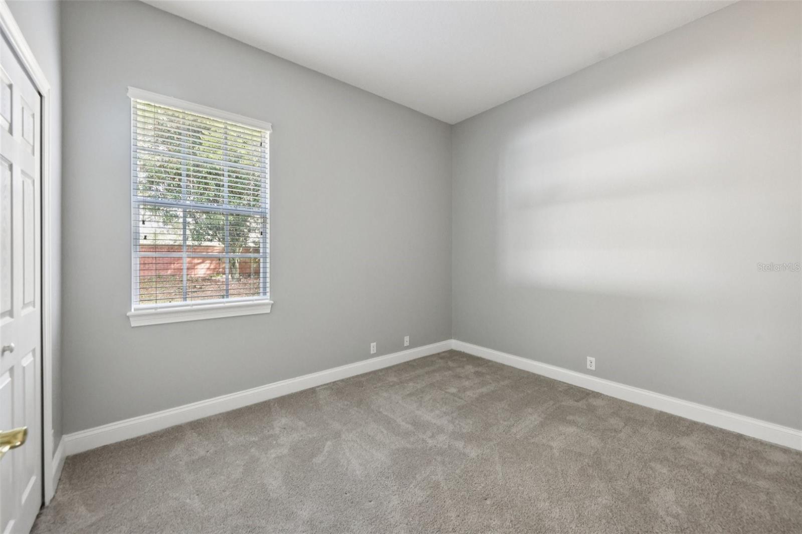 11866 CAMDEN PARK DR