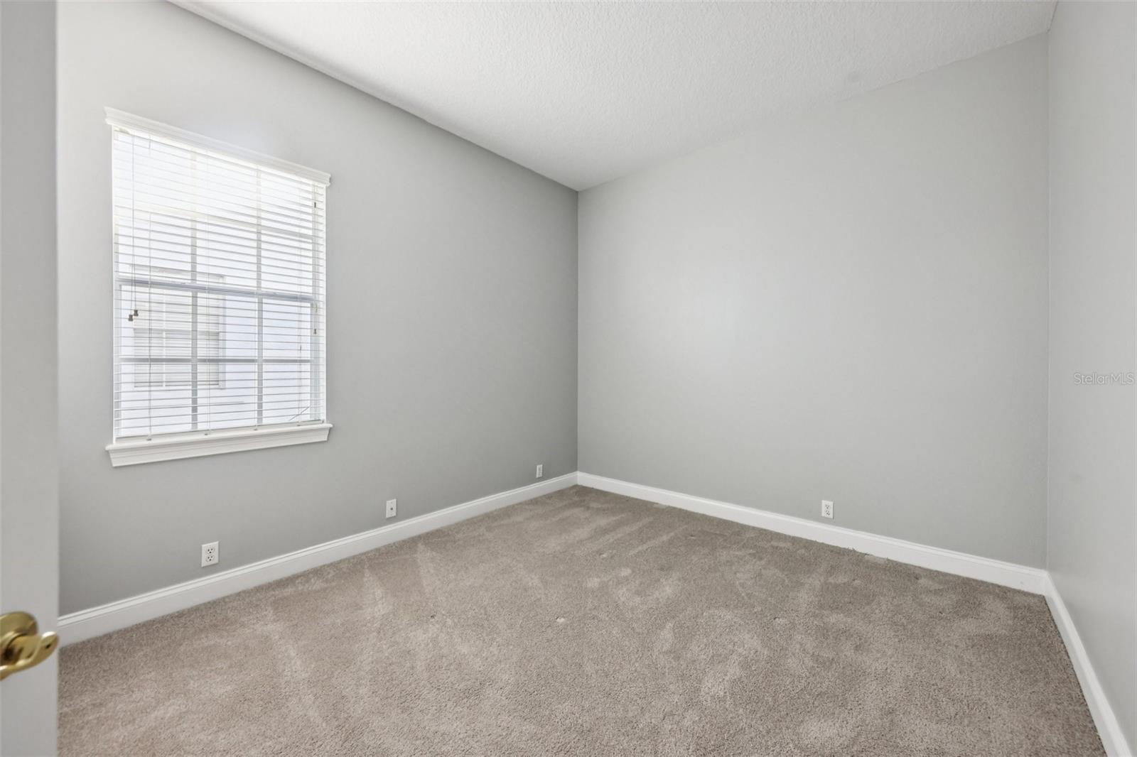 11866 CAMDEN PARK DR