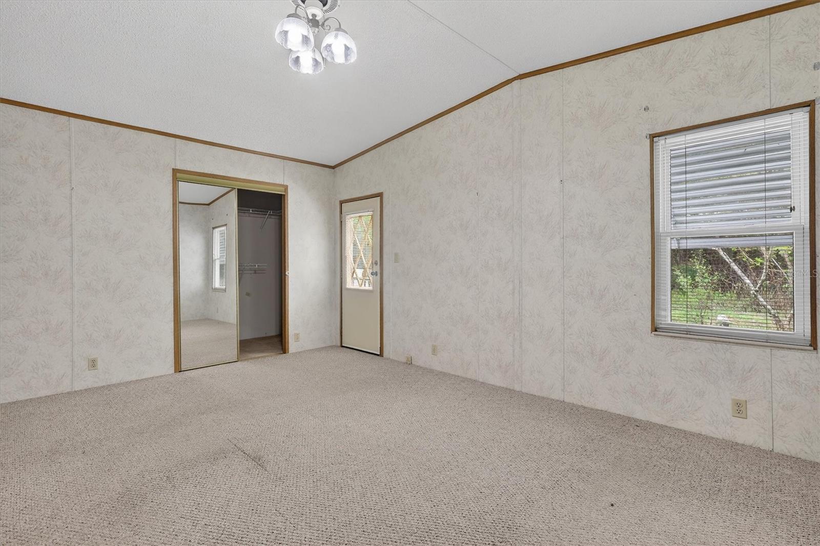 2509 INDEPENDENCE LN