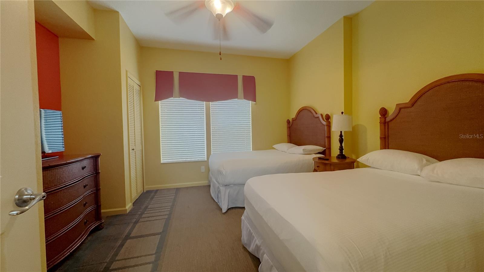 8125 RESORT VILLAGE DR #5304