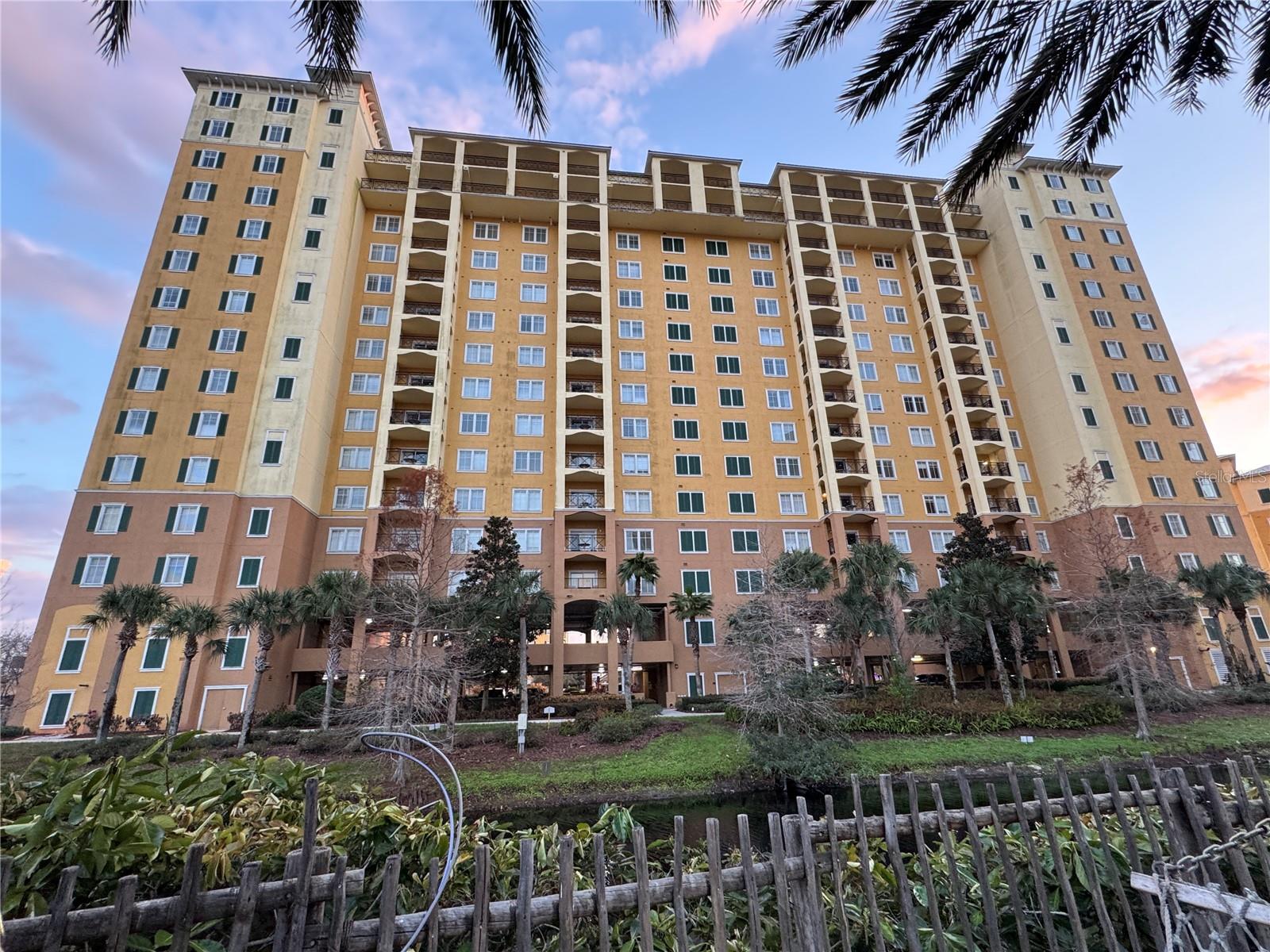 8125 RESORT VILLAGE DR #5304