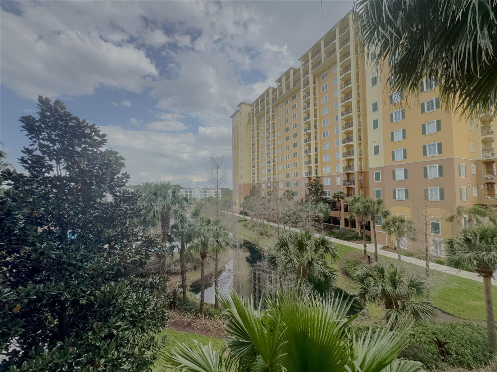 8125 RESORT VILLAGE DR #5304