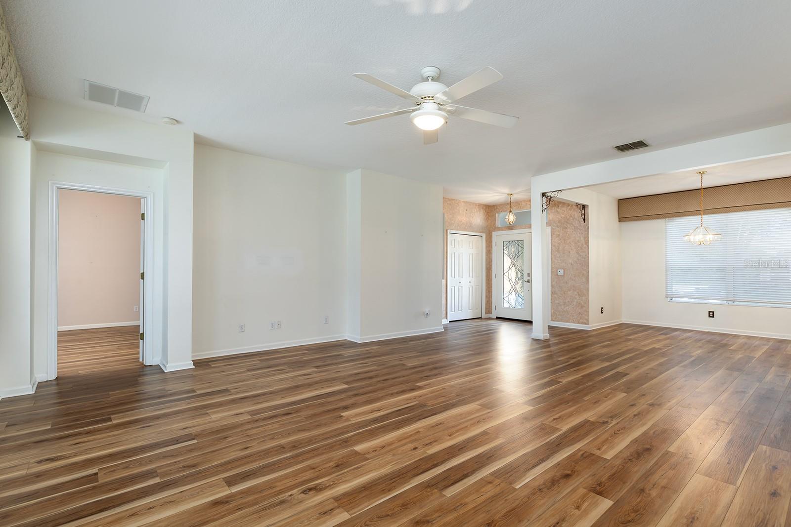 13409 VIA ROMA CIR