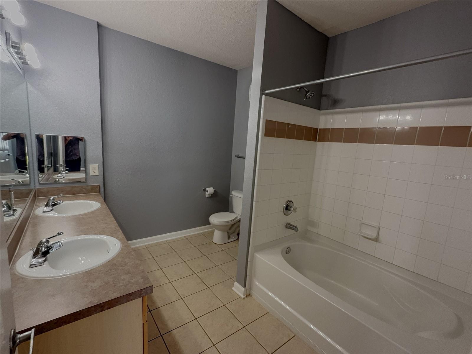 204 TERRACE RIDGE CIR #204