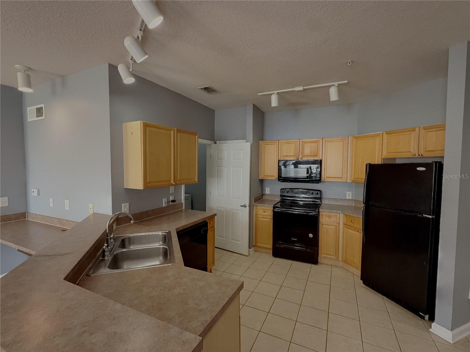 204 TERRACE RIDGE CIR #204