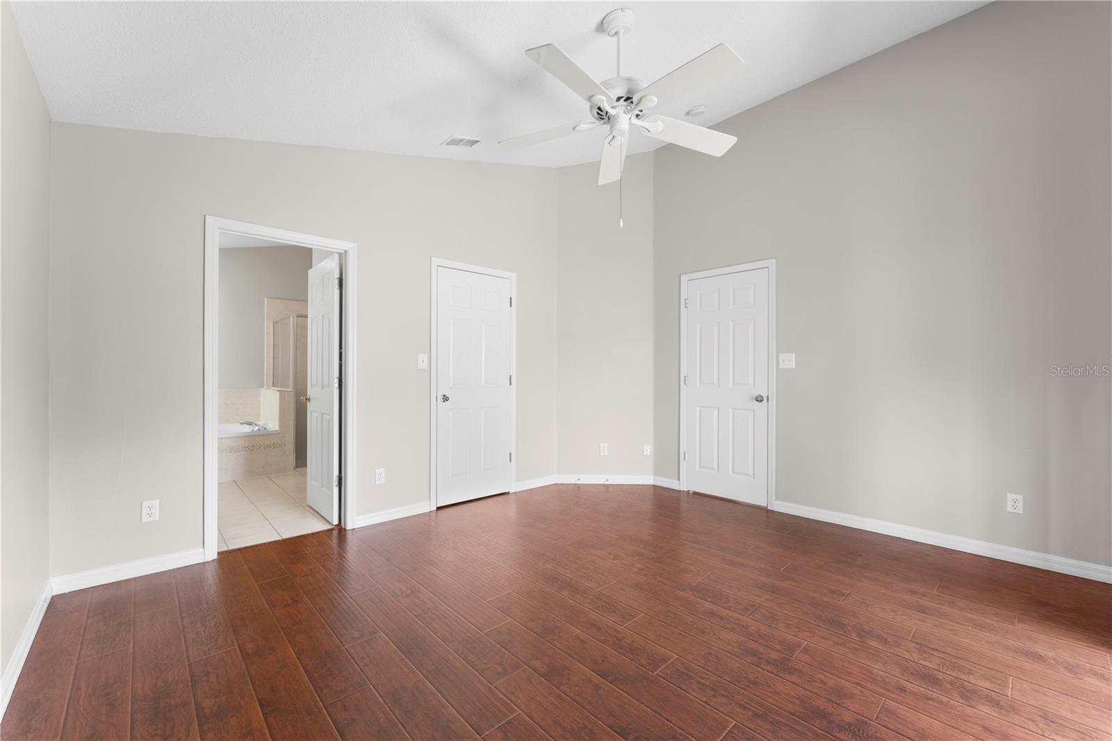 2134 KORAT LN