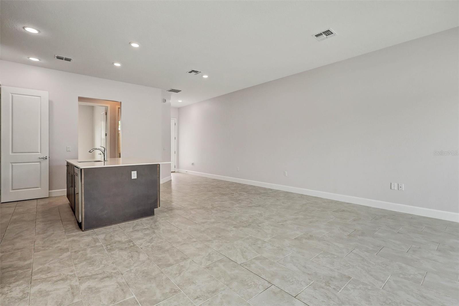 212 VILLA DOMANI CIR