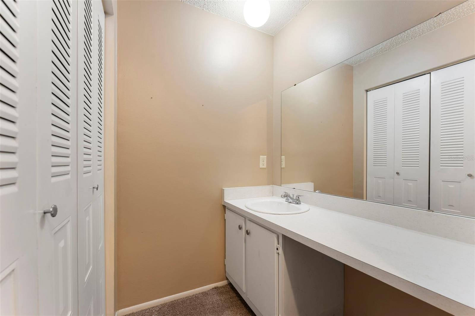 10312 LAZY LAKE DR