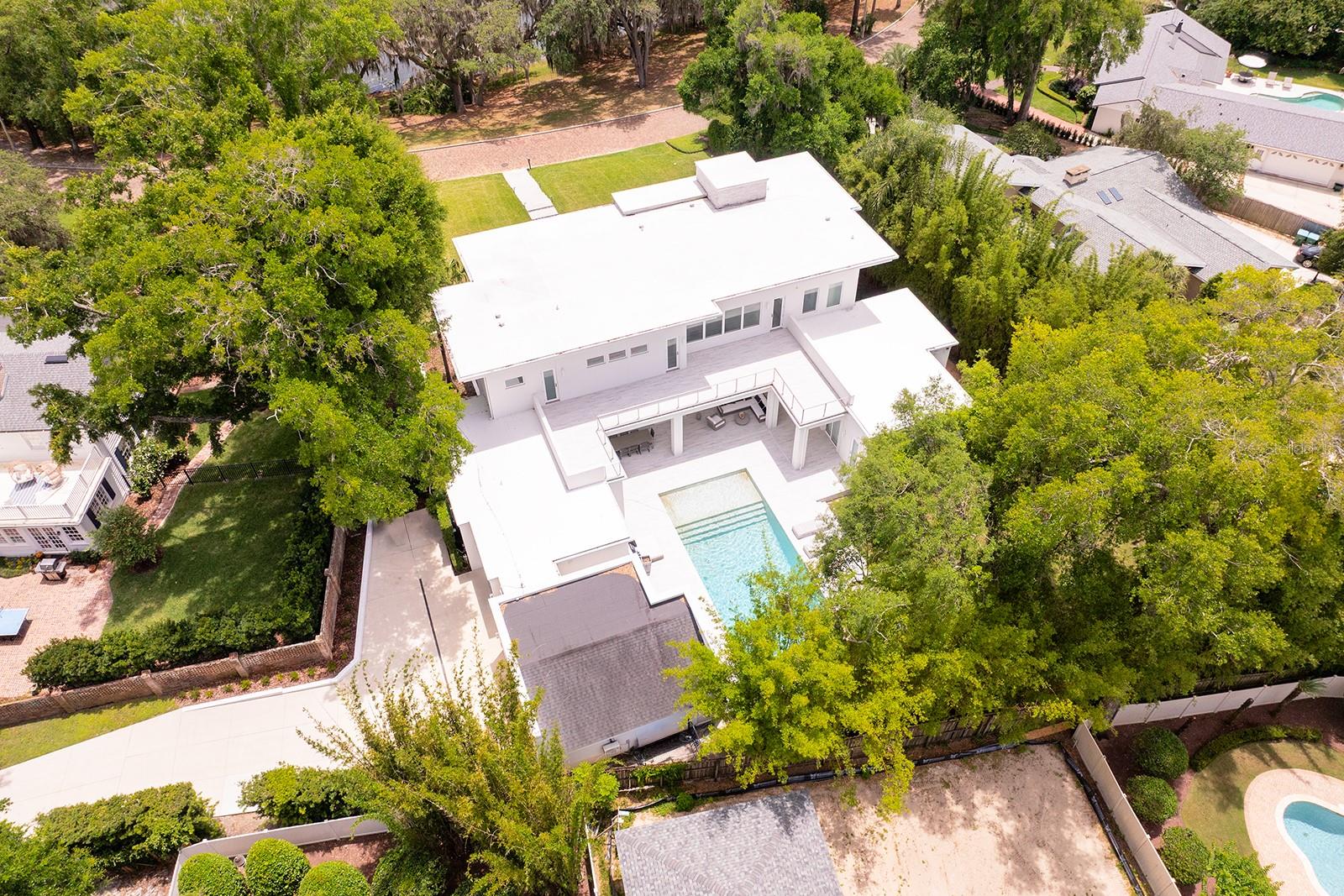 231 CHELTON CIR