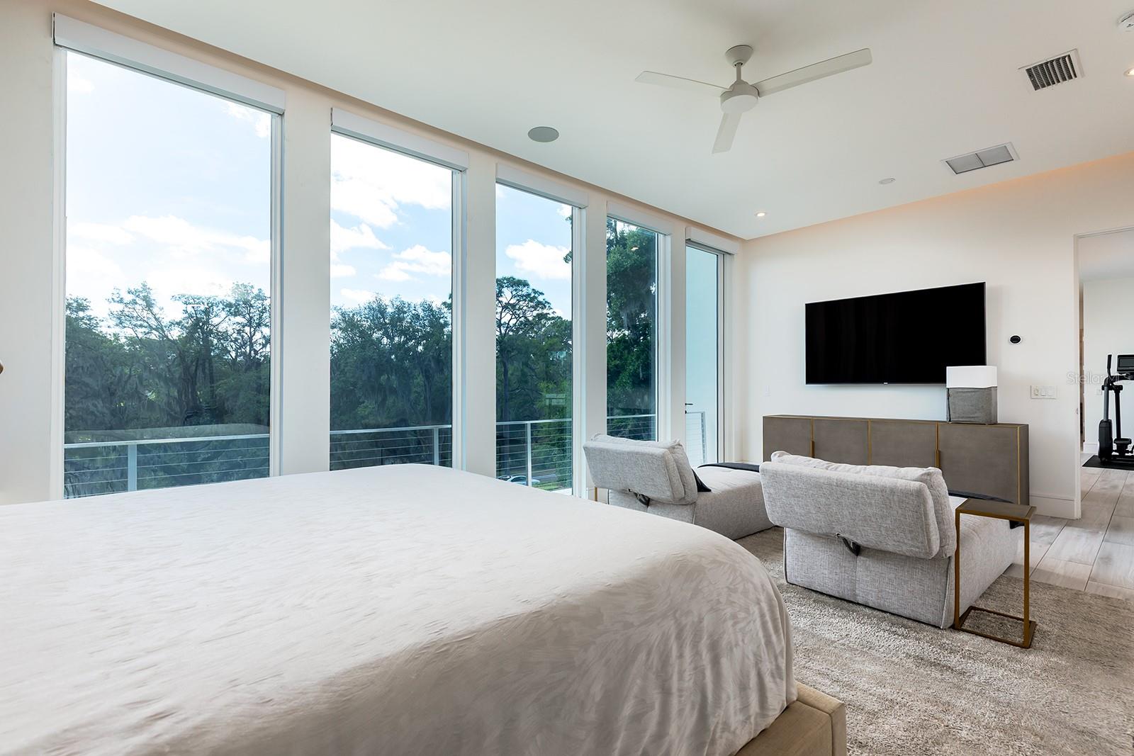 231 CHELTON CIR
