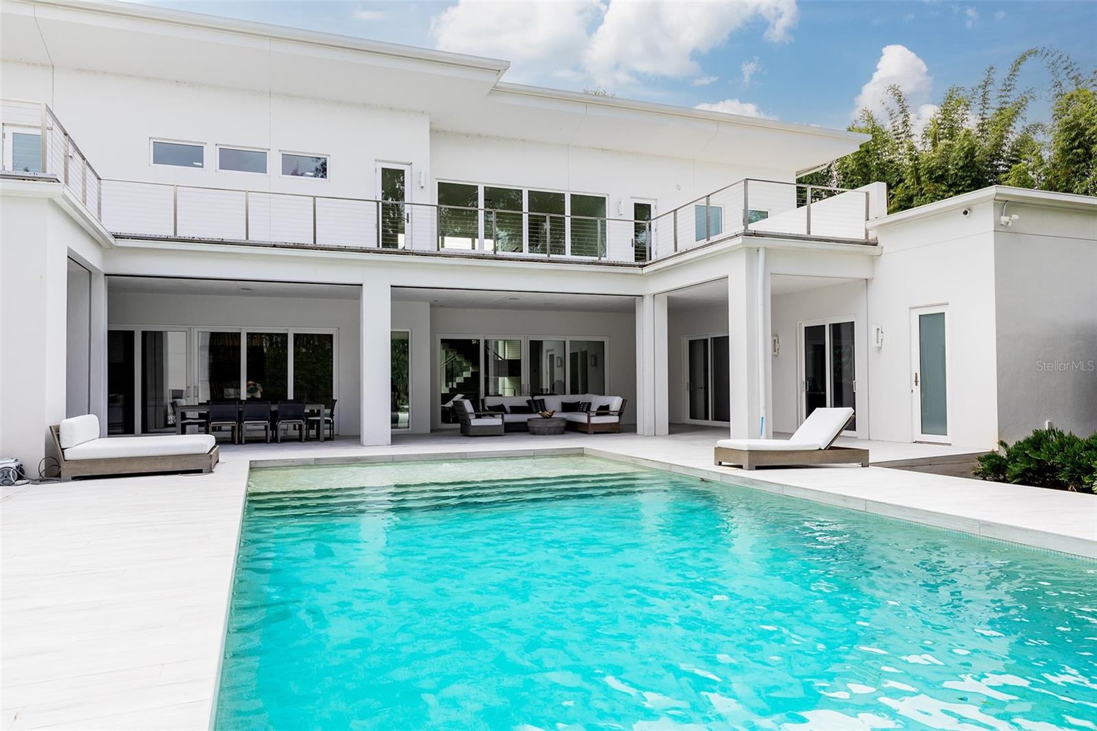 231 CHELTON CIR