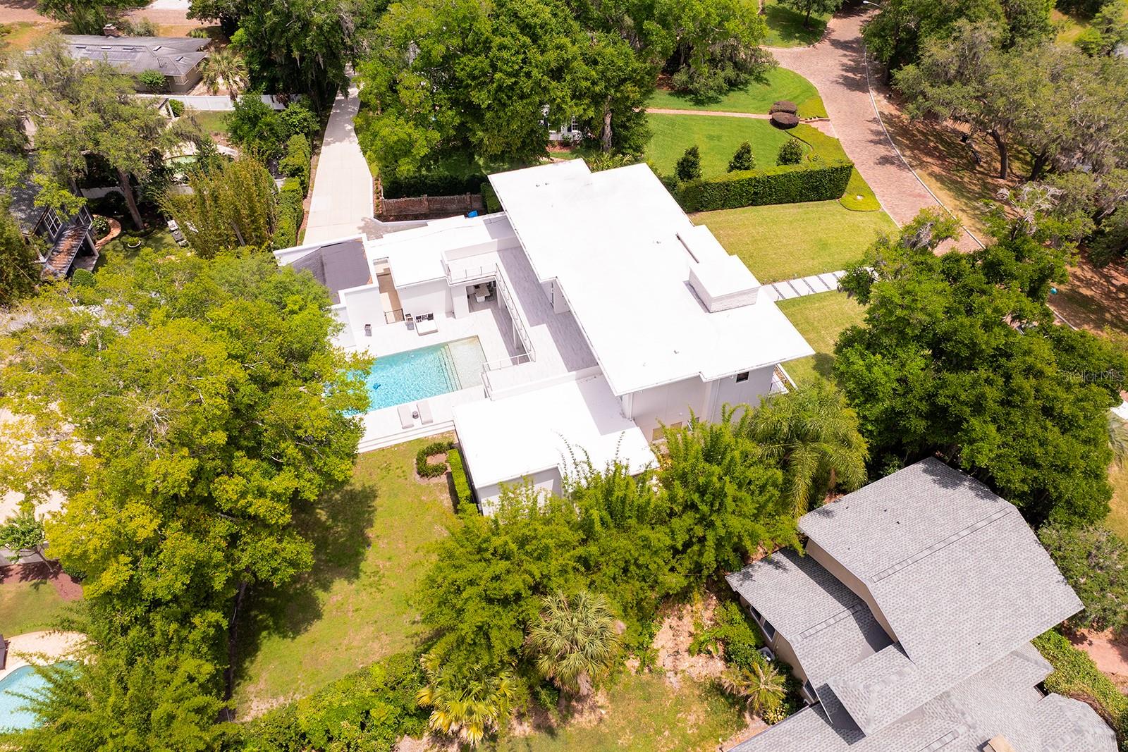 231 CHELTON CIR