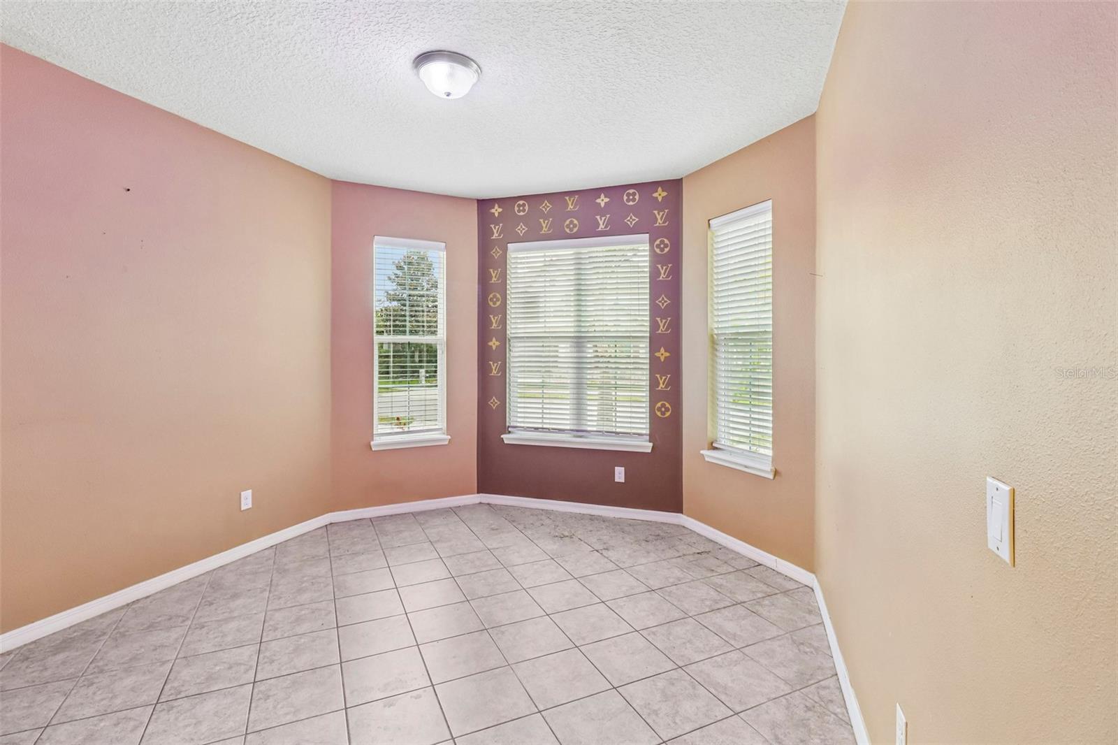 5231 VILLA ROSA AVE