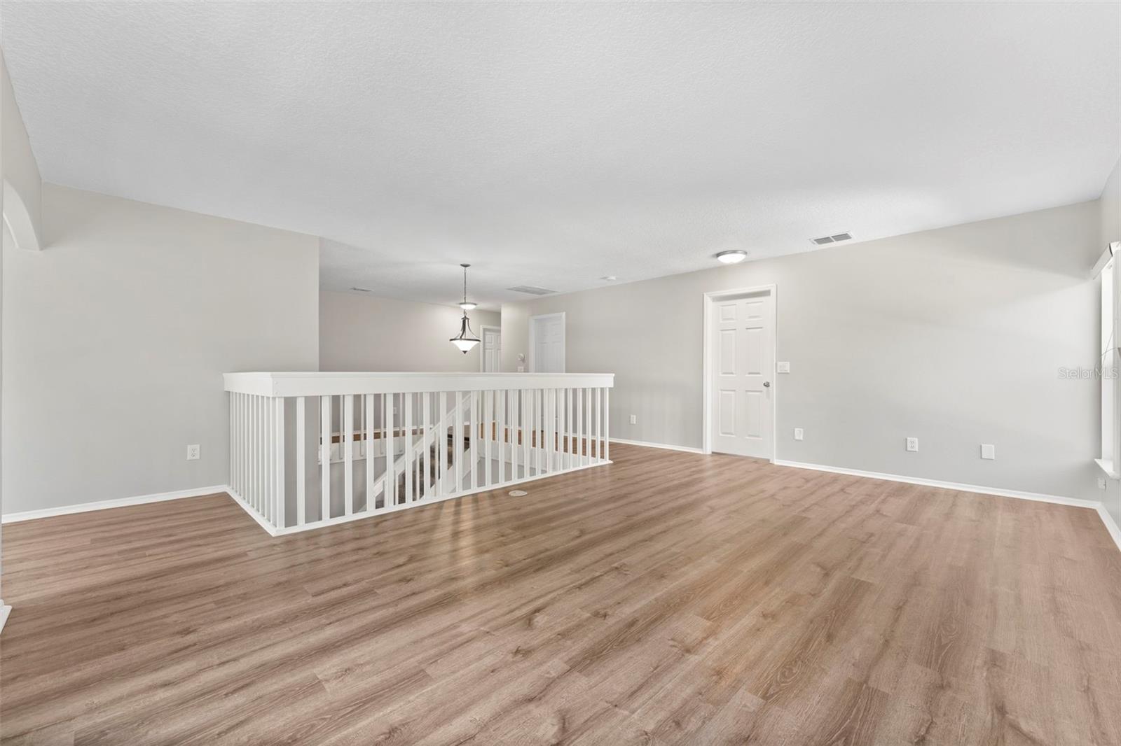 315 SUNCREST CT