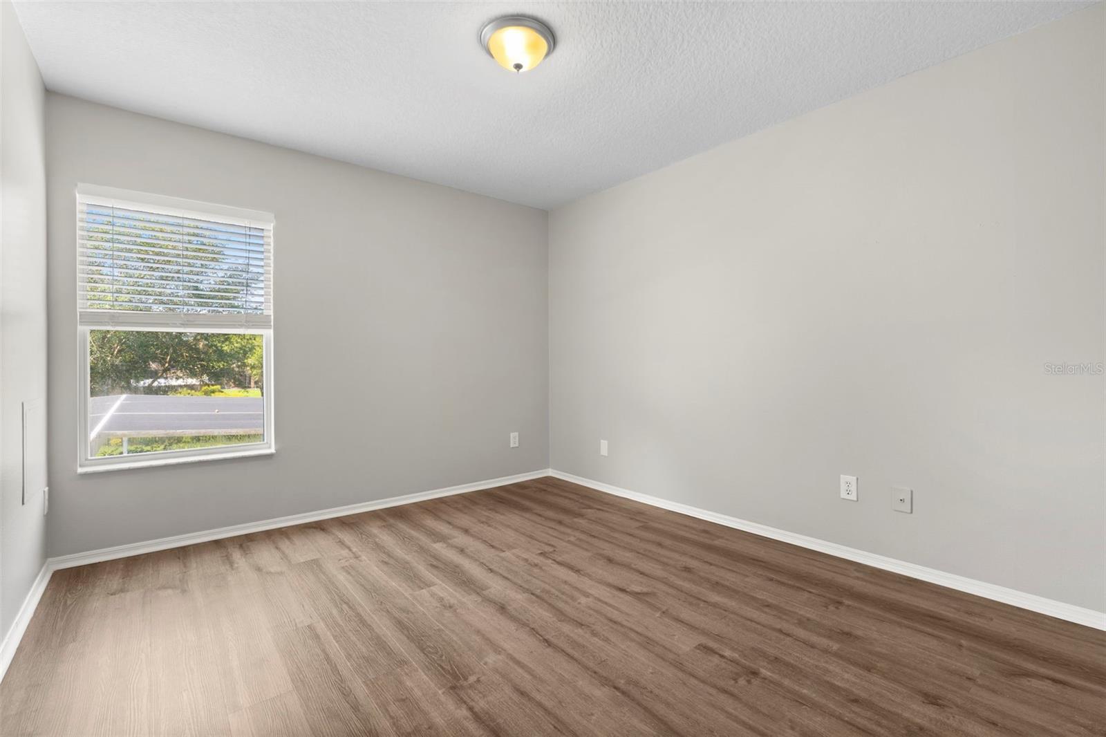 315 SUNCREST CT