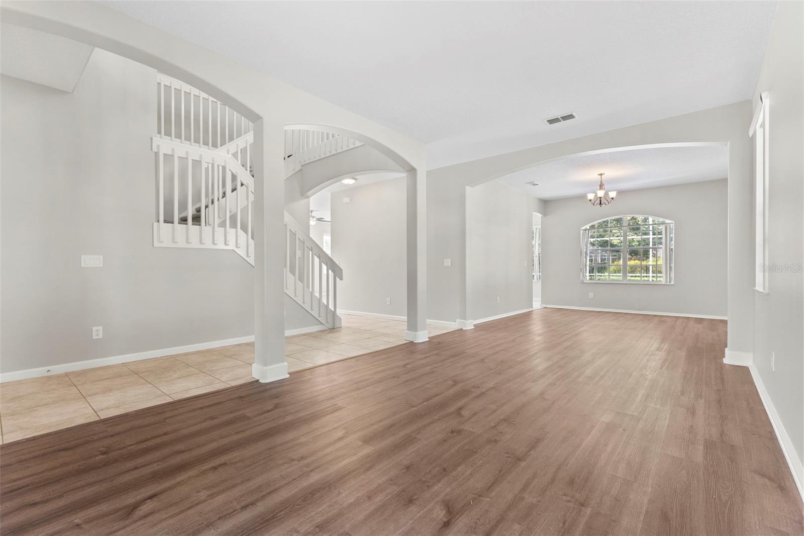 315 SUNCREST CT