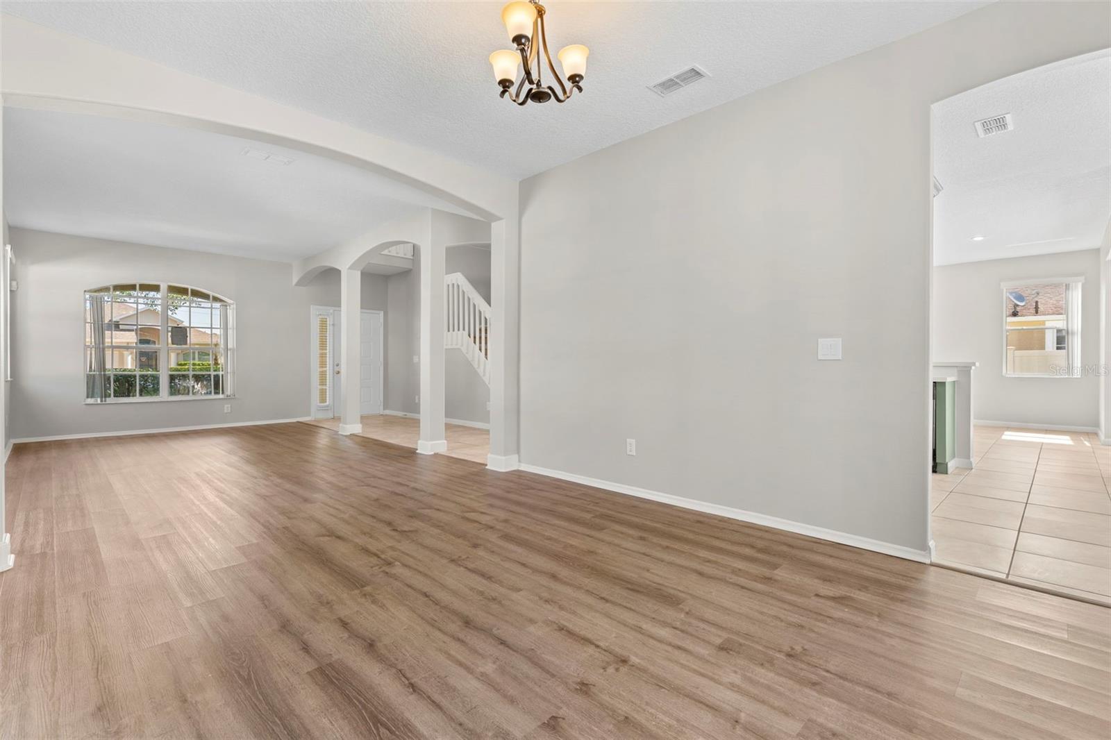 315 SUNCREST CT
