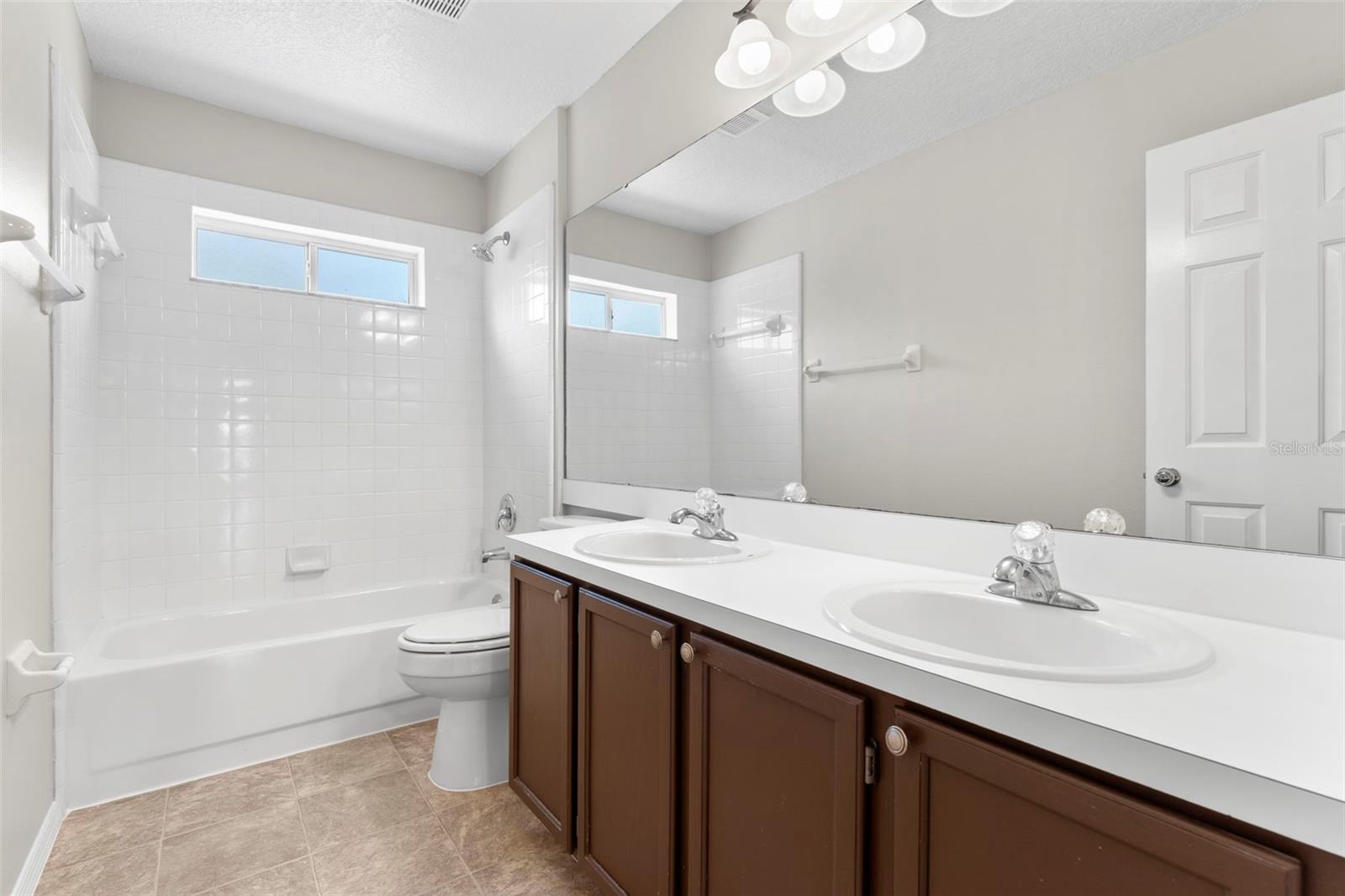 315 SUNCREST CT