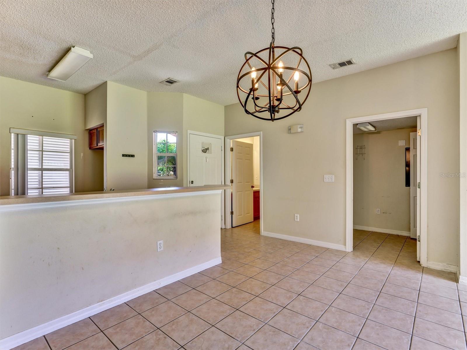 8407 BLUE LAGOON DR