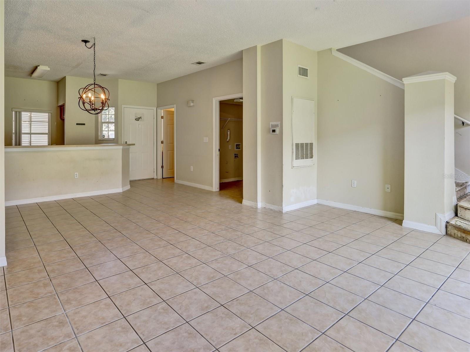 8407 BLUE LAGOON DR