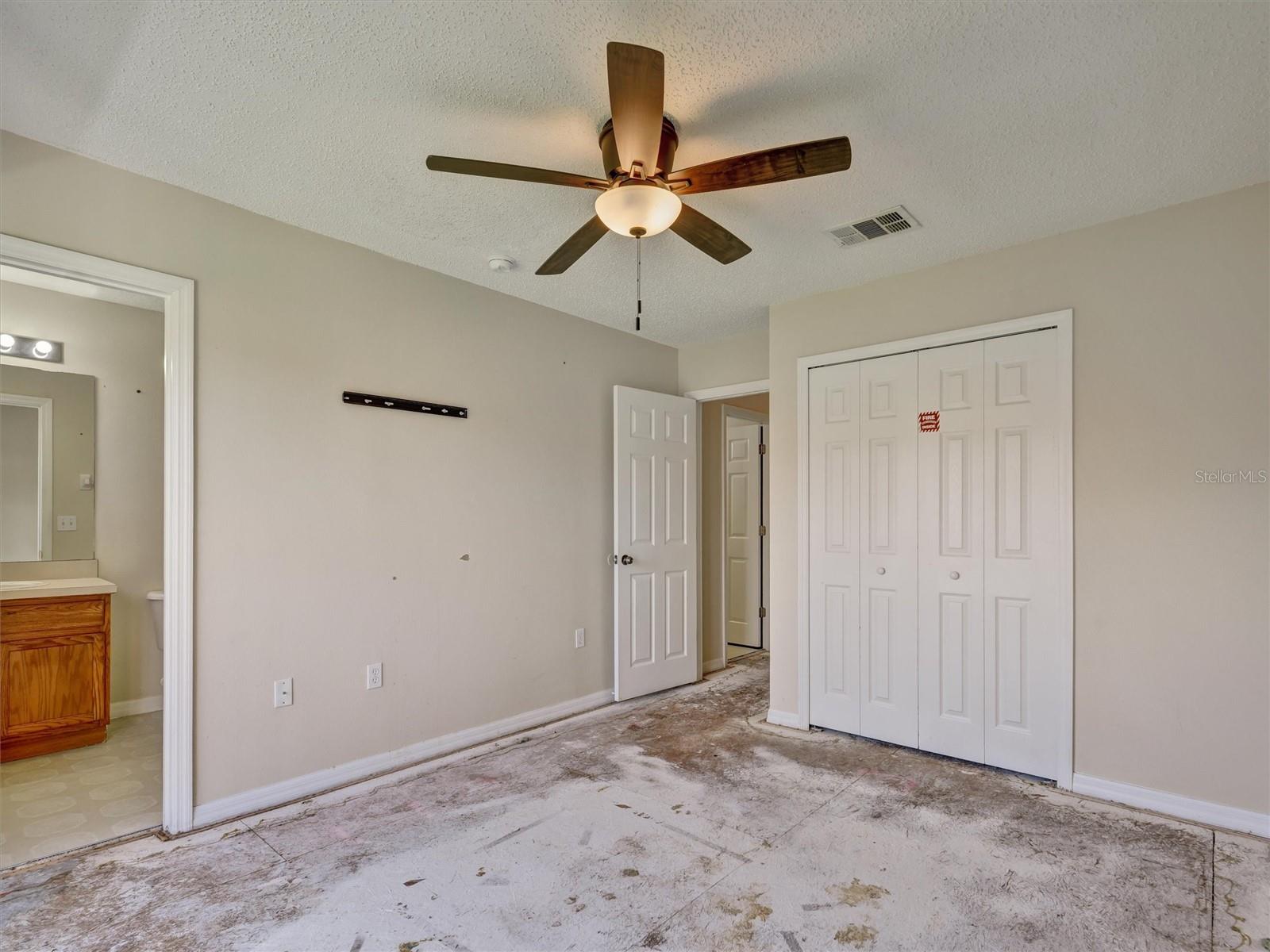 8407 BLUE LAGOON DR