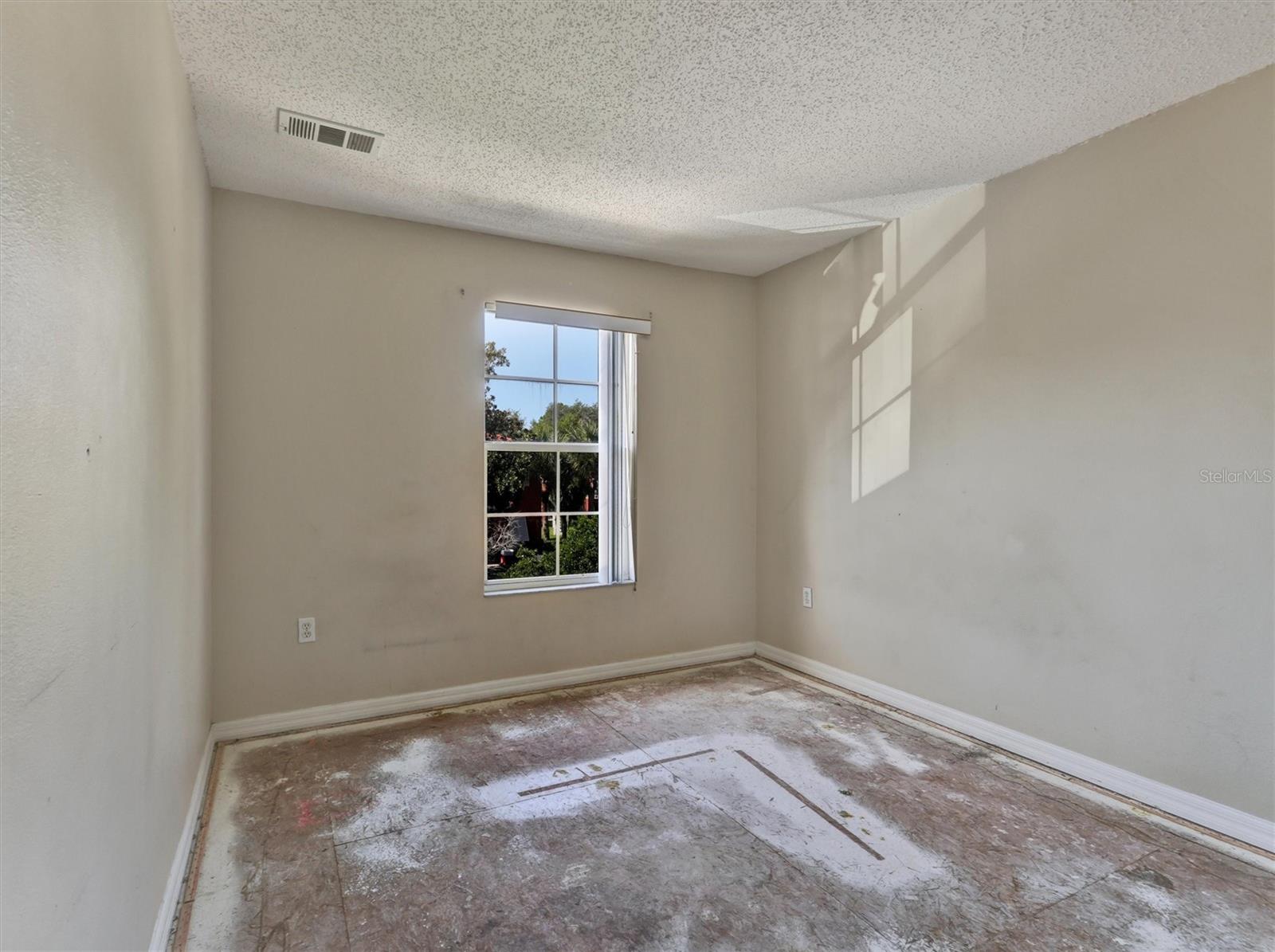 8407 BLUE LAGOON DR