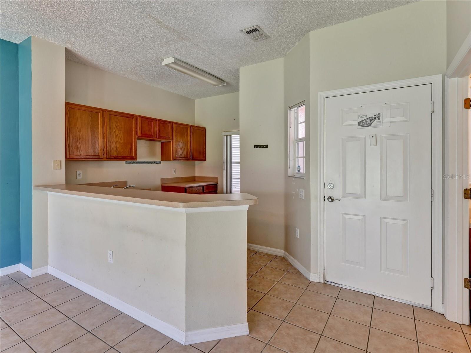 8407 BLUE LAGOON DR
