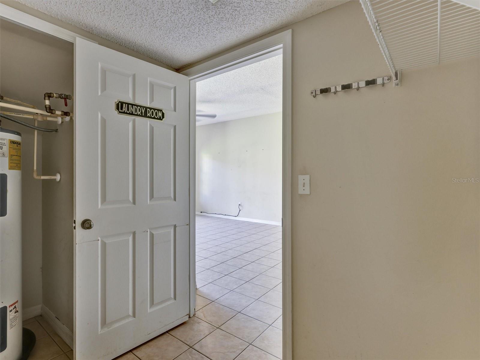 8407 BLUE LAGOON DR